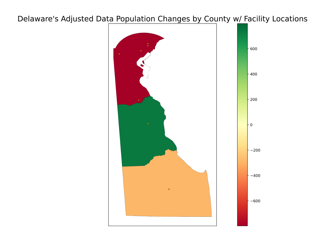 Cambios en la población de datos ajustados de Delaware por condado con ubicaciones de instalaciones